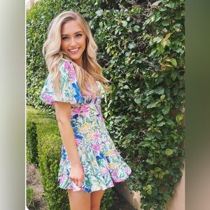 B. Darlin Women’s Spring Fit & Flare Tired Floral Mini Dress, size 11/12 EUC